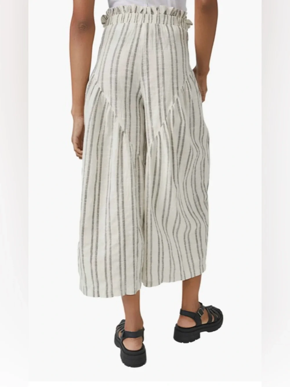 Free People High-Rise Wide-Legged pants
